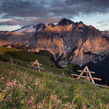 Rifugio Sass Bece Canazei Exterior foto